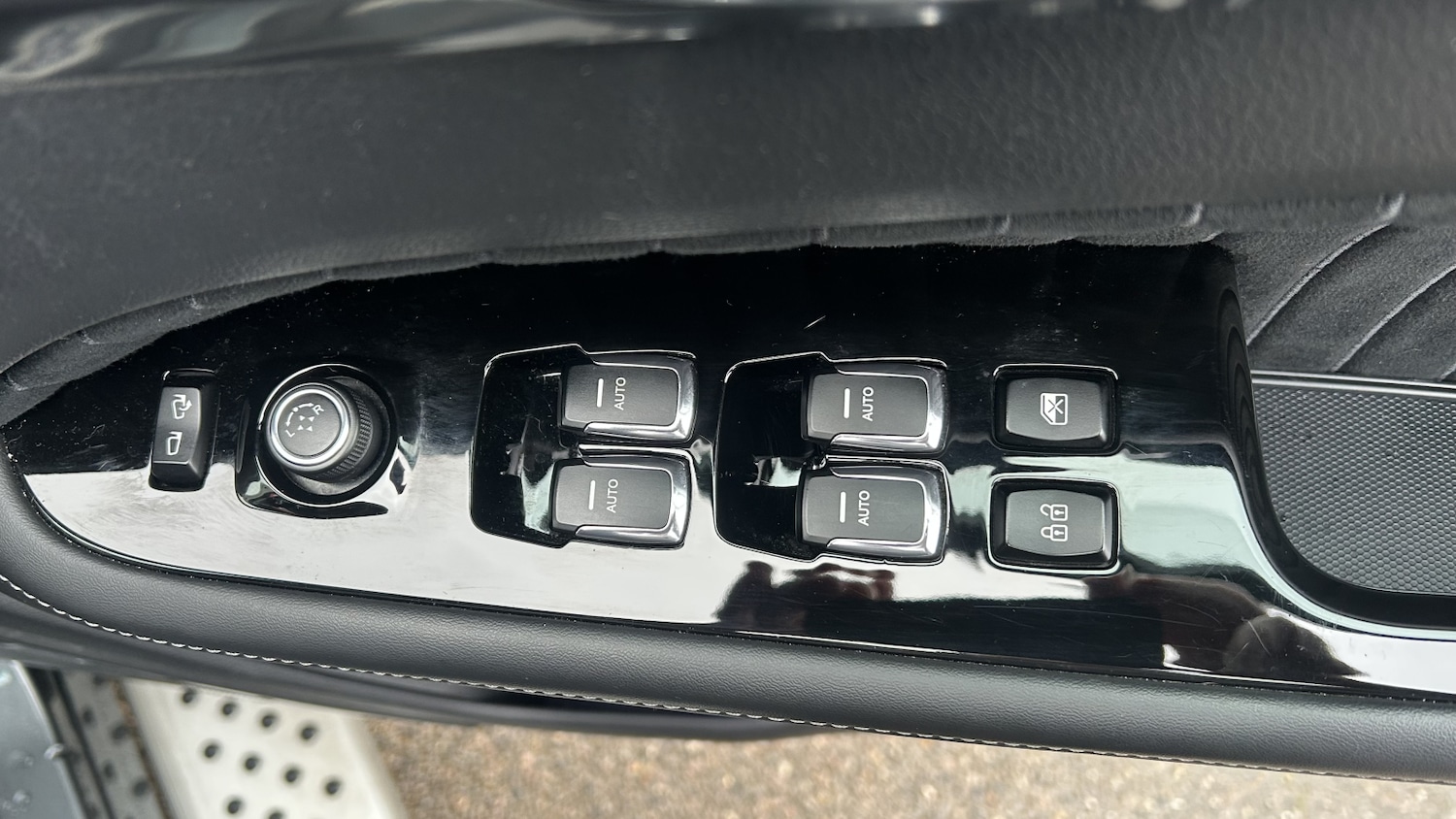 Used KGM Rexton 2024 for sale - 77434827: Photo 2