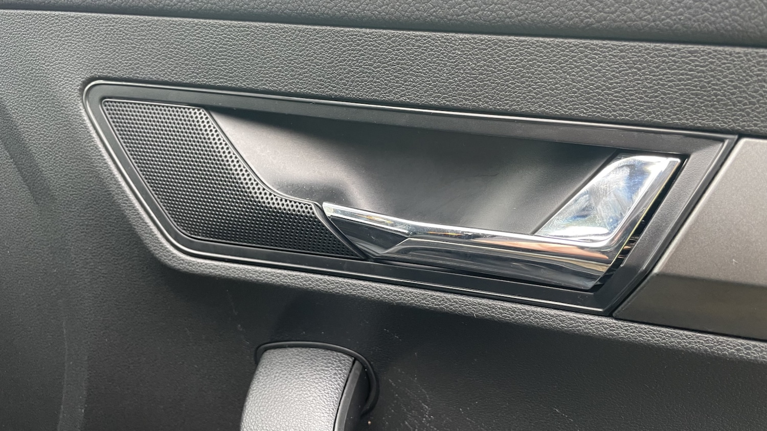 Used Skoda Karoq 2021 for sale - 76172340: Photo 18