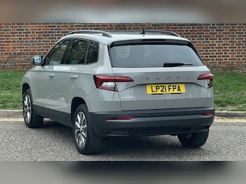 Used Skoda Karoq 2021 for sale - 76172340: Photo