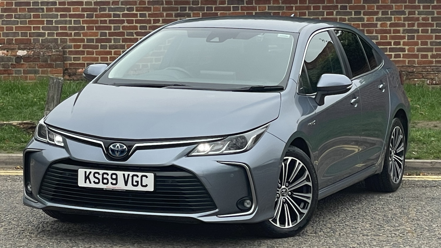 Used Toyota Corolla 2020 for sale - 76172337: Photo 1