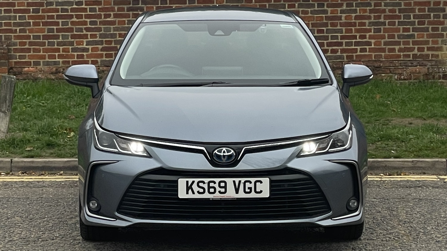 Used Toyota Corolla 2020 for sale - 76172337: Photo 2