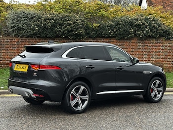 Used Jaguar F-Pace 2016 for sale - 76664392: Photo