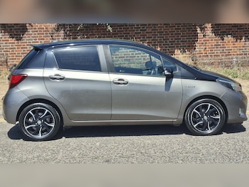 Used Toyota Yaris 2017 for sale - 79140434: Photo