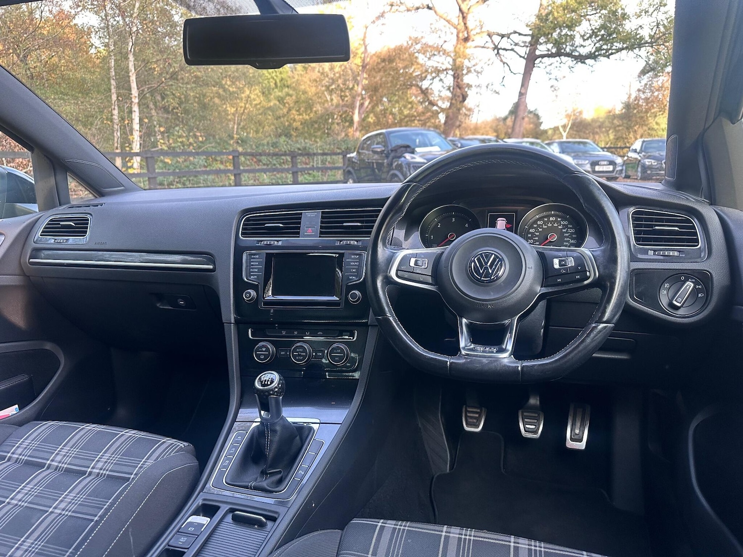 Used Volkswagen Golf 2013 for sale - 76561352: Photo 11