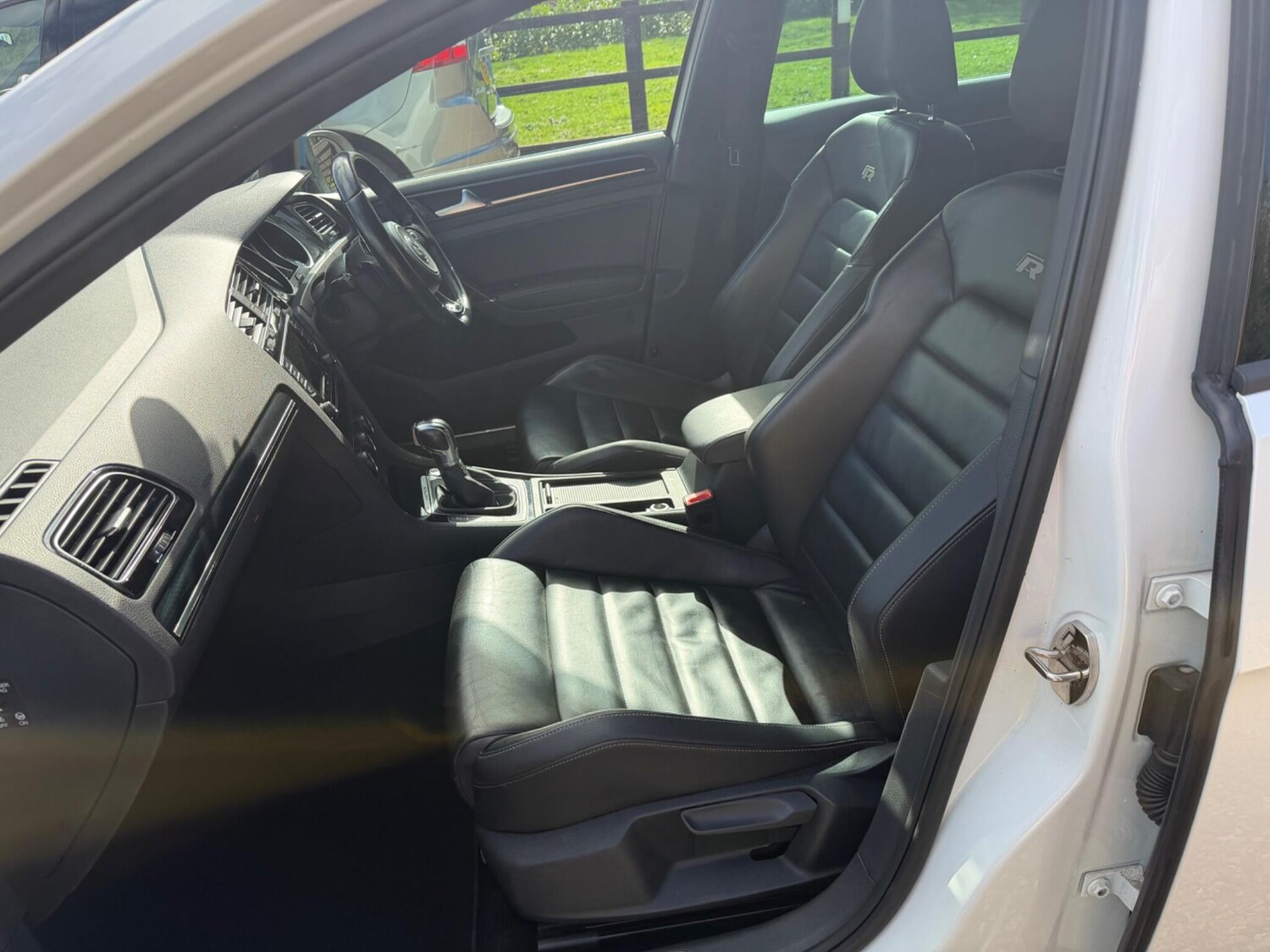 Used Volkswagen Golf 2015 for sale - 77838580: Photo 34