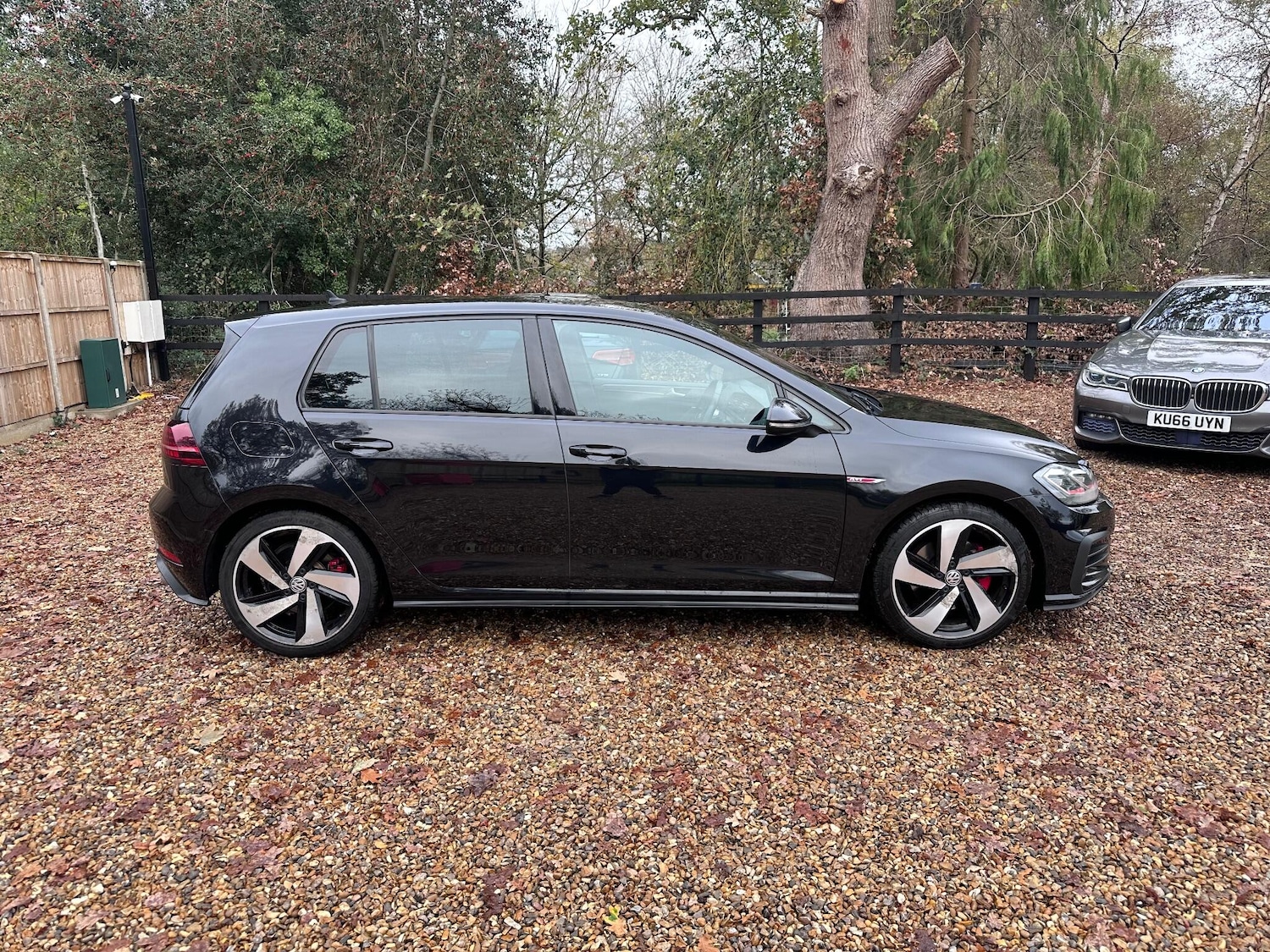 Used Volkswagen Golf 2017 for sale - 76666957: Photo 10