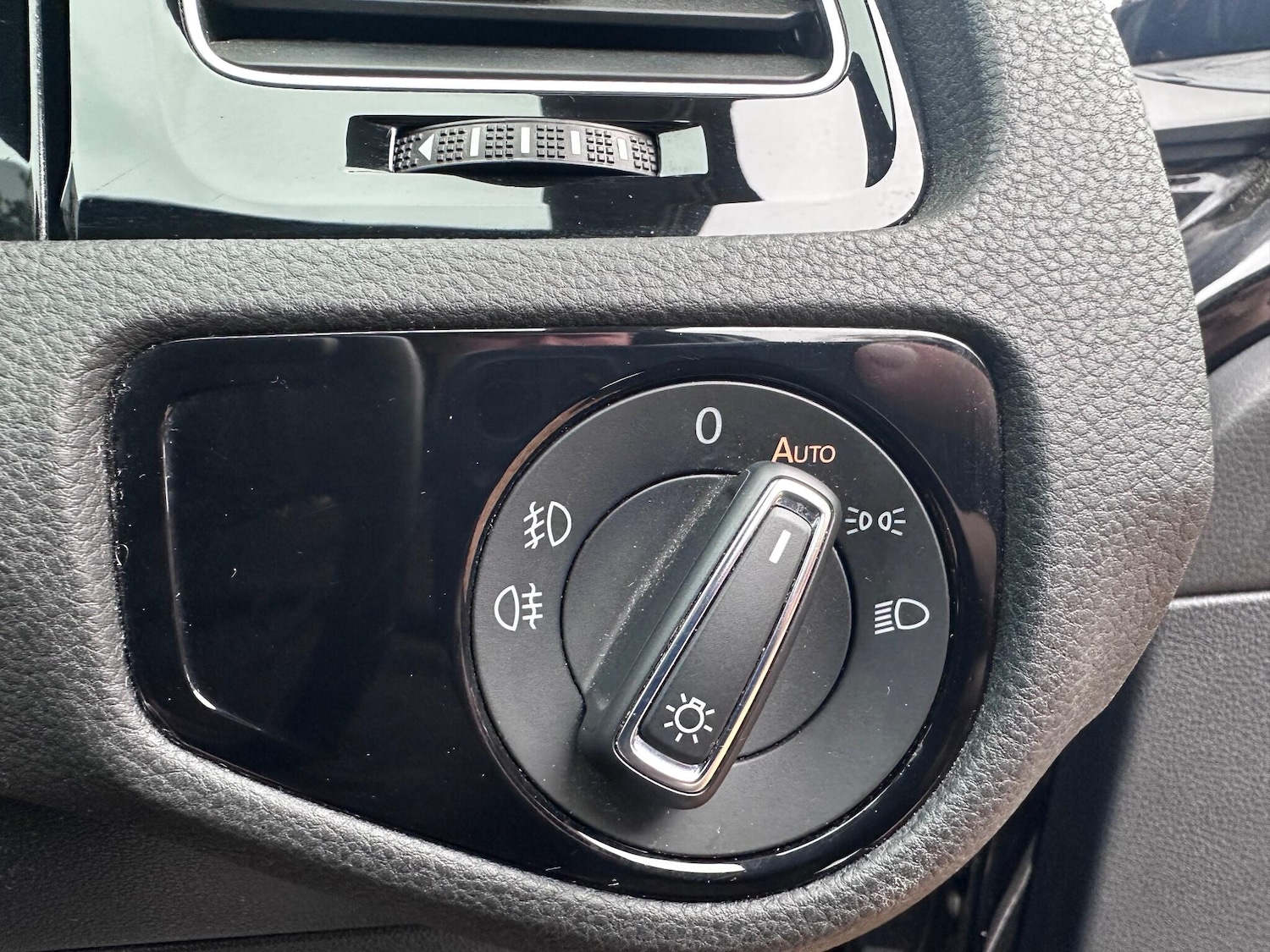 Used Volkswagen Golf 2017 for sale - 76666957: Photo 21