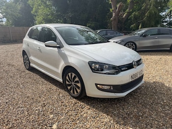 Used Volkswagen Polo 2017 for sale - 78557686: Photo