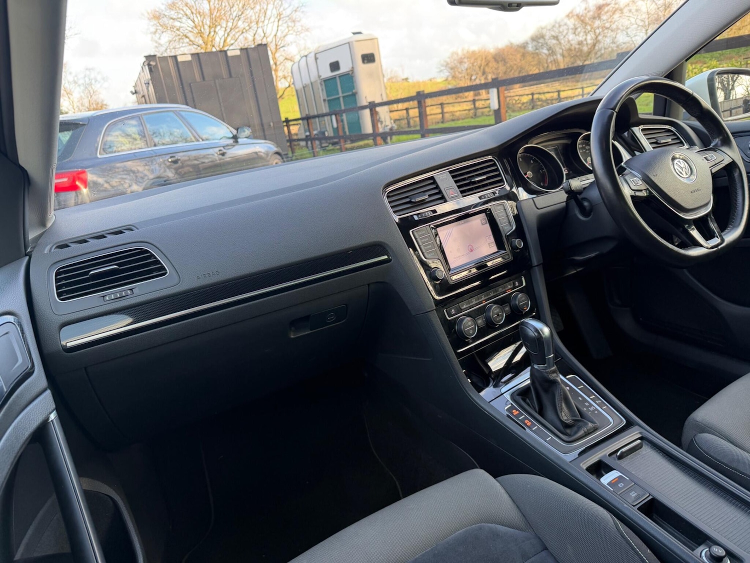 Used Volkswagen Golf 2013 for sale - 77305938: Photo 12