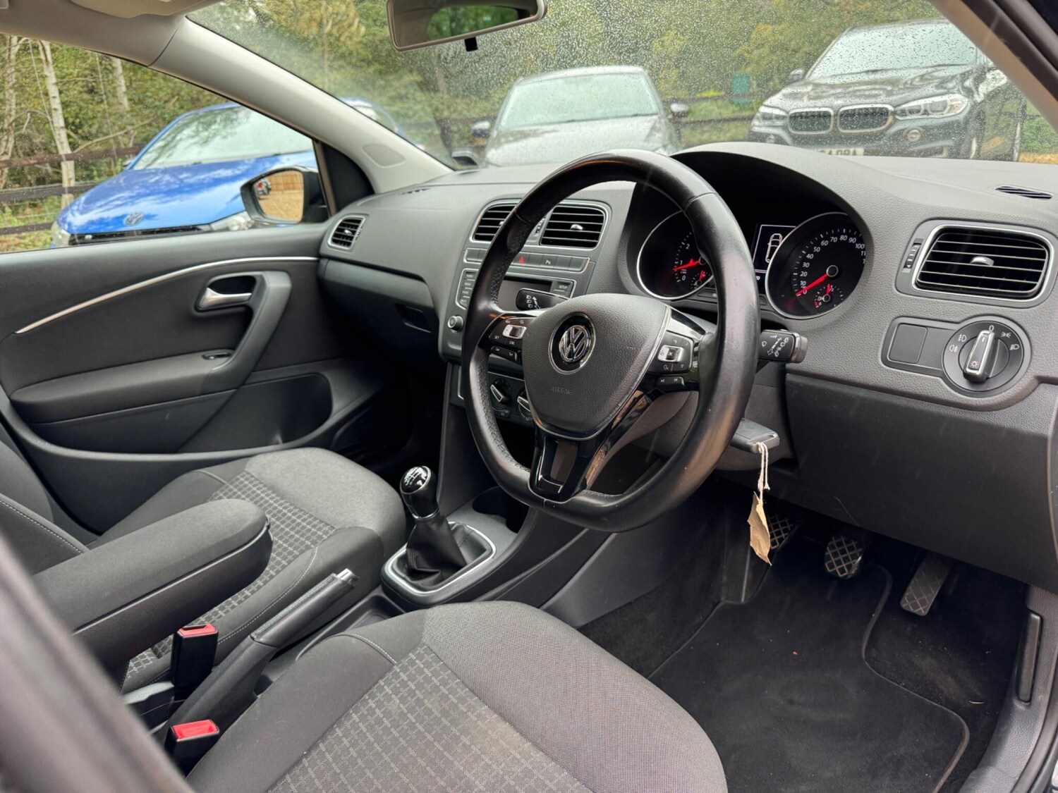 Used Volkswagen Polo 2015 for sale - 76317992: Photo 10