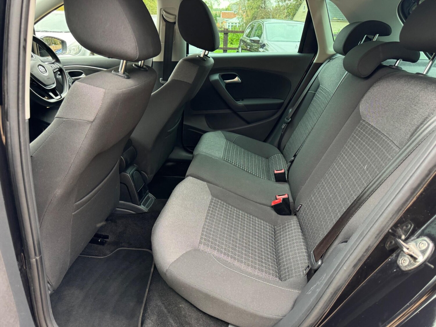 Used Volkswagen Polo 2015 for sale - 76317992: Photo 16