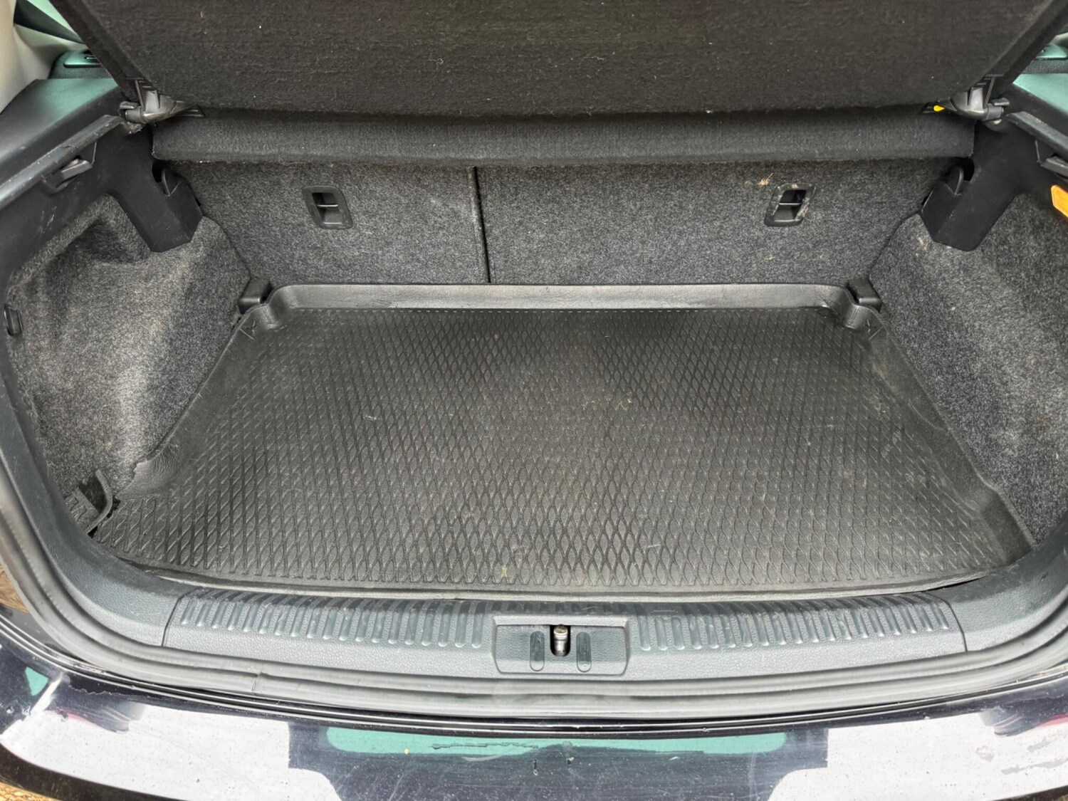 Used Volkswagen Polo 2015 for sale - 76317992: Photo 26