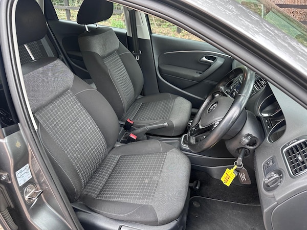 Used Volkswagen Polo 2016 for sale - 76152190: Photo 15