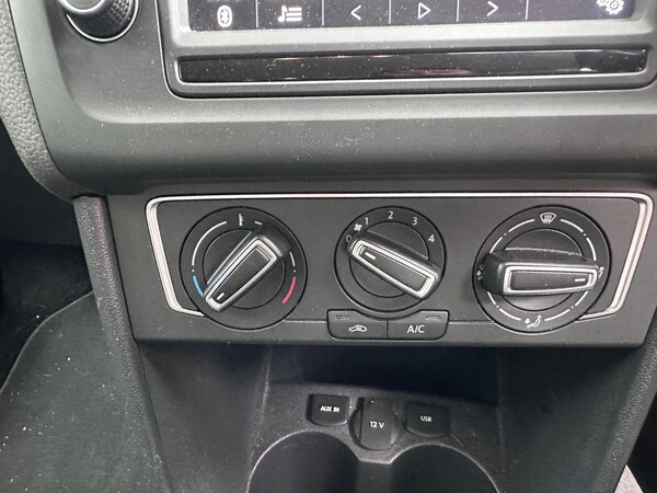 Used Volkswagen Polo 2016 for sale - 76152190: Photo 19