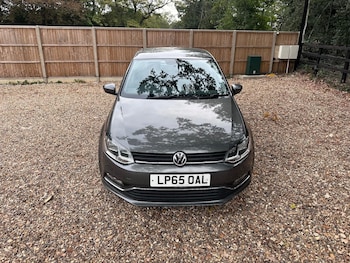Used Volkswagen Polo 2016 for sale - 76152190: Photo 3