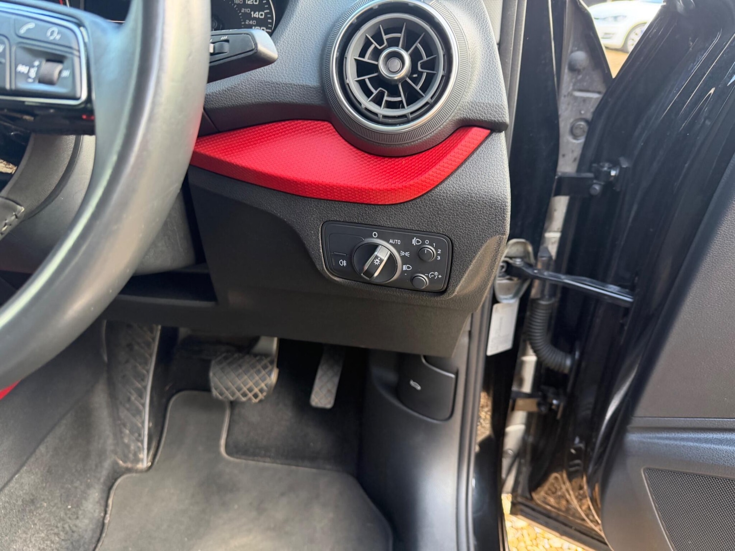 Used Audi Q2 2020 for sale - 77377319: Photo 39