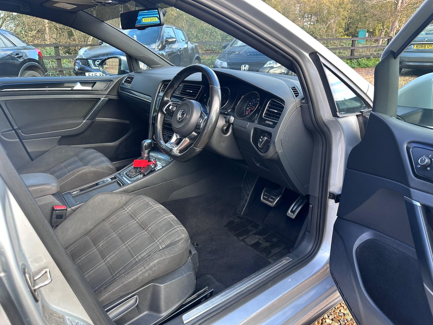 Used Volkswagen Golf for sale - 76701940: Photo 17