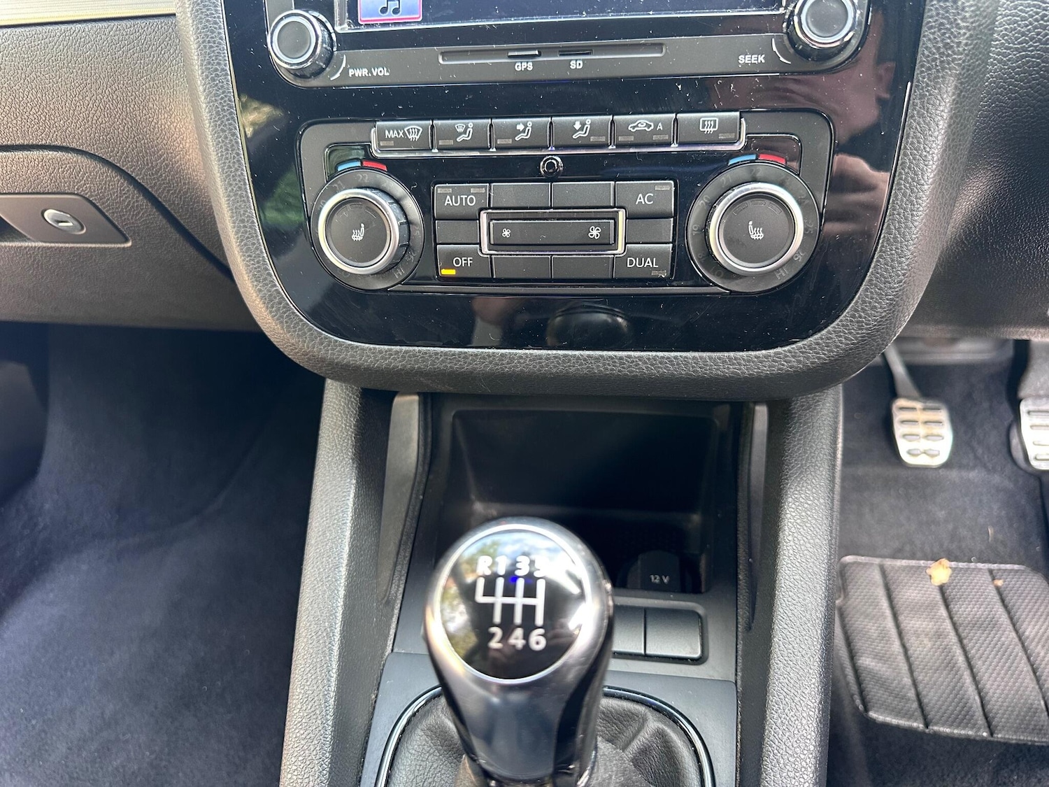 Used Volkswagen Scirocco 2010 for sale - 76727334: Photo 15