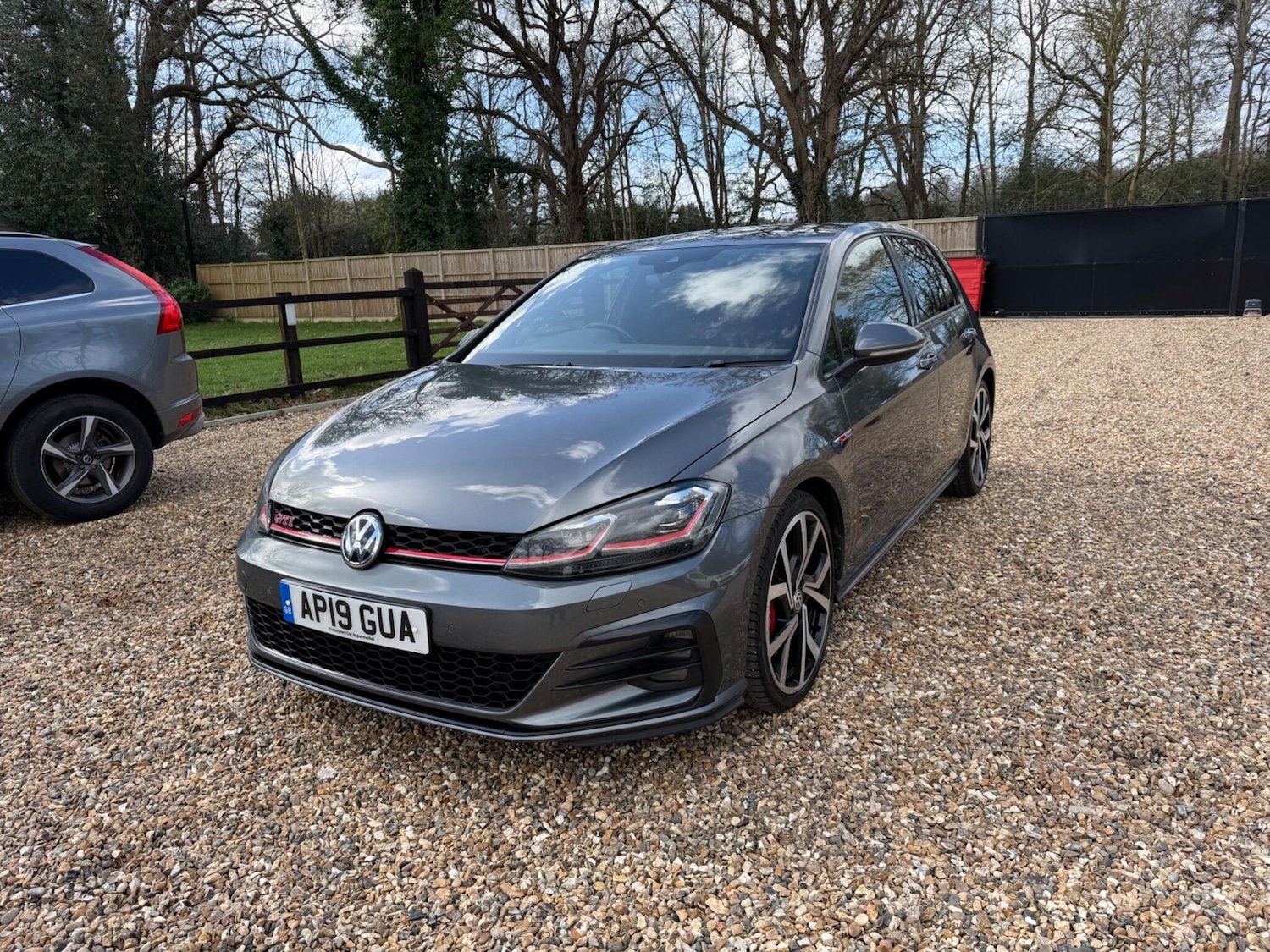 Used Volkswagen Golf 2019 for sale - 77838702: Photo 3