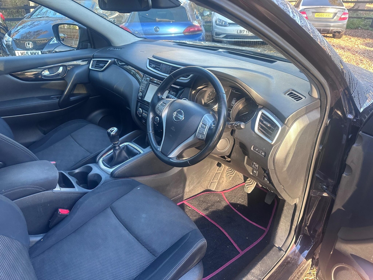 Used Nissan Qashqai 2015 for sale - 76801967: Photo 14