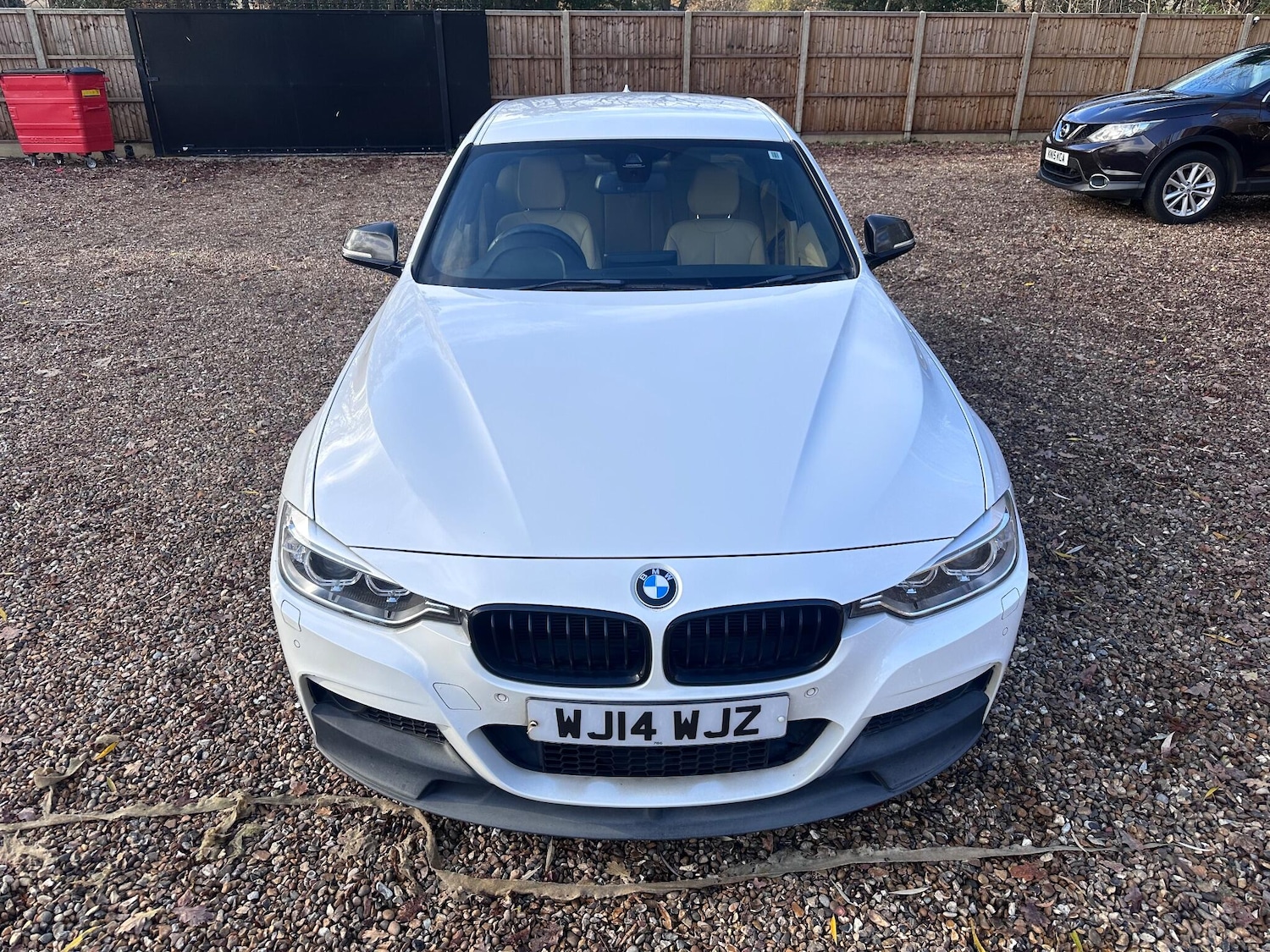 Used BMW 3 Series 2014 for sale - 76850050: Photo 2