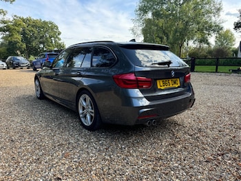 Used BMW 3 Series 2016 for sale - 76060012: Photo