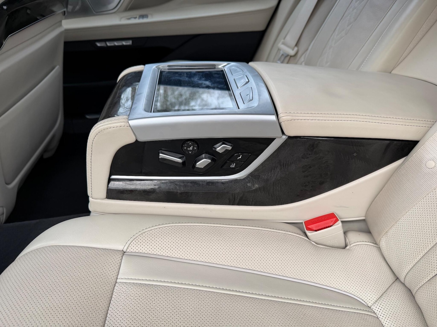 Used BMW 7 Series 2016 for sale - 77120605: Photo 14