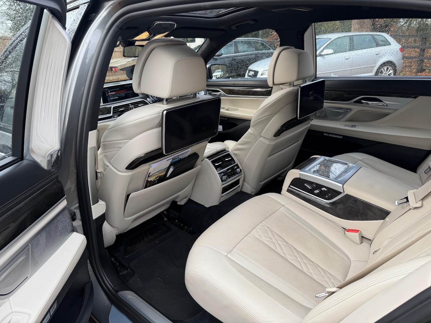 Used BMW 7 Series 2016 for sale - 77120605: Photo 15