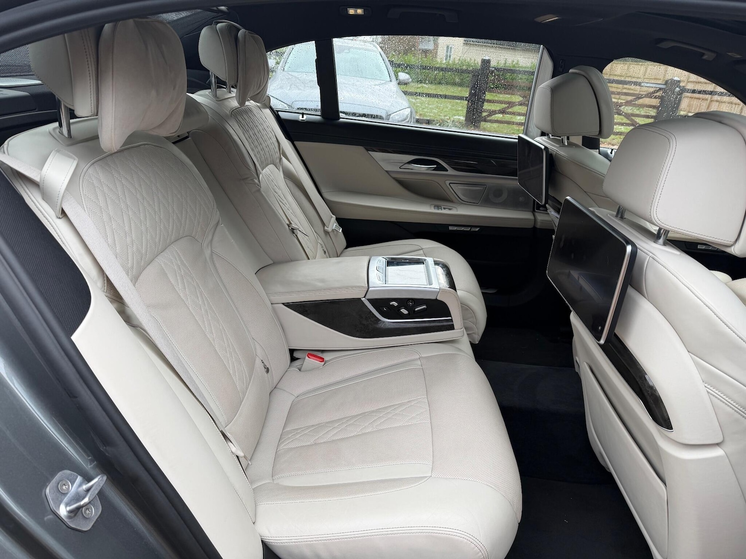 Used BMW 7 Series 2016 for sale - 77120605: Photo 16