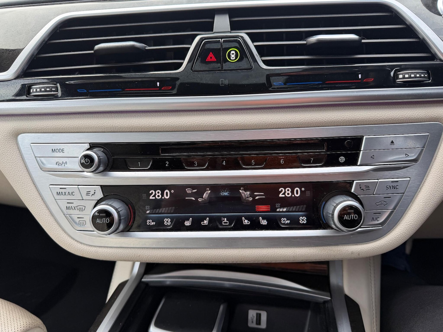 Used BMW 7 Series 2016 for sale - 77120605: Photo 31