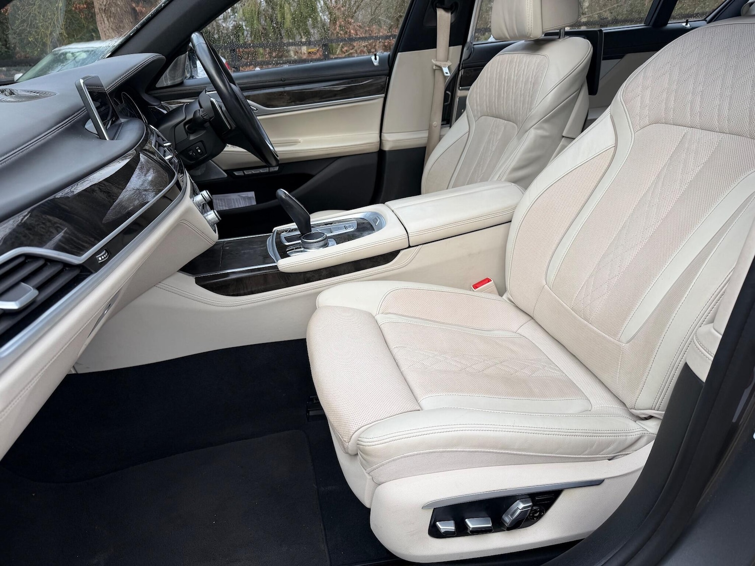 Used BMW 7 Series 2016 for sale - 77120605: Photo 40
