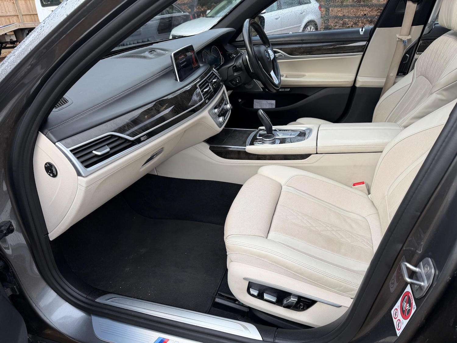 Used BMW 7 Series 2016 for sale - 77120605: Photo 41