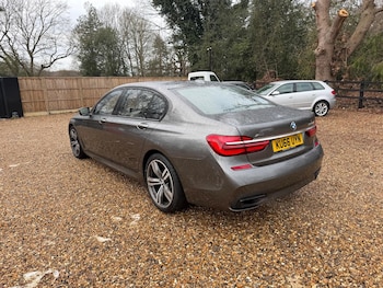 Used BMW 7 Series 2016 for sale - 77120605: Photo