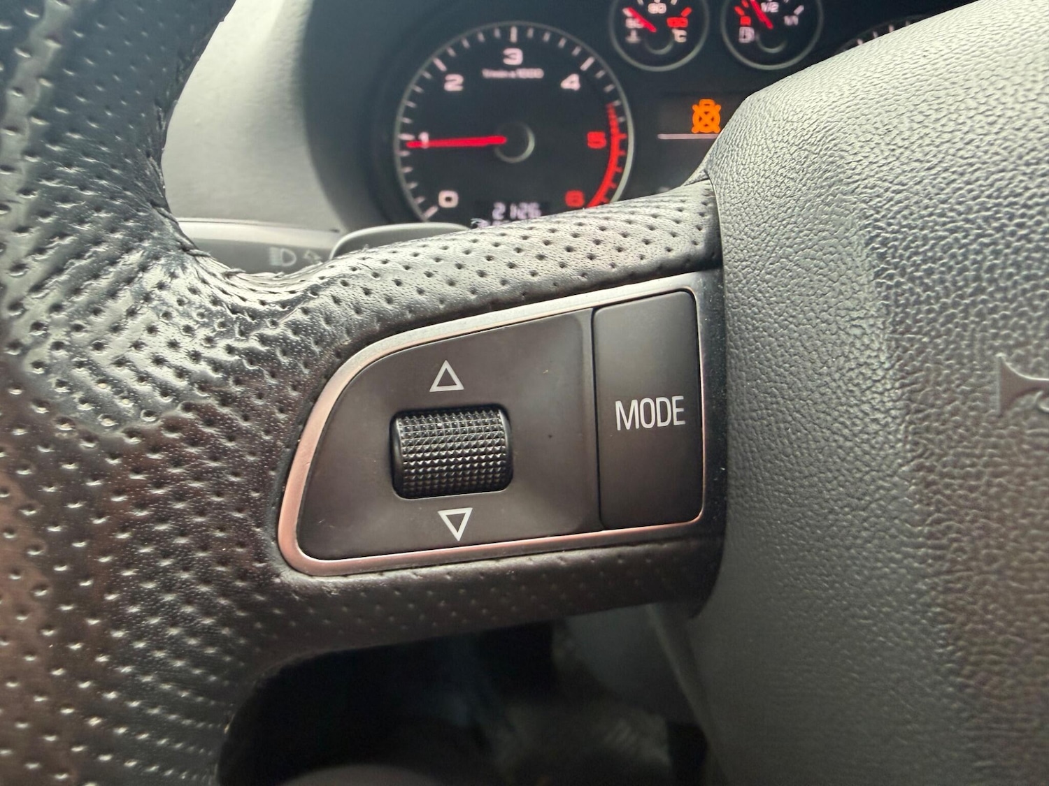 Used Audi A3 2010 for sale - 77883391: Photo 16