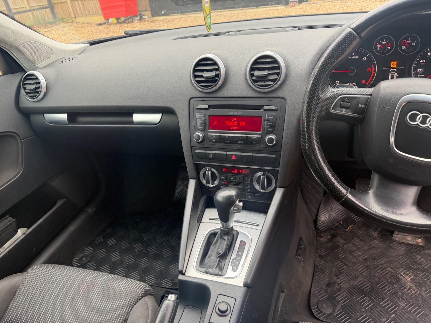 Used Audi A3 2010 for sale - 77883391: Photo 9