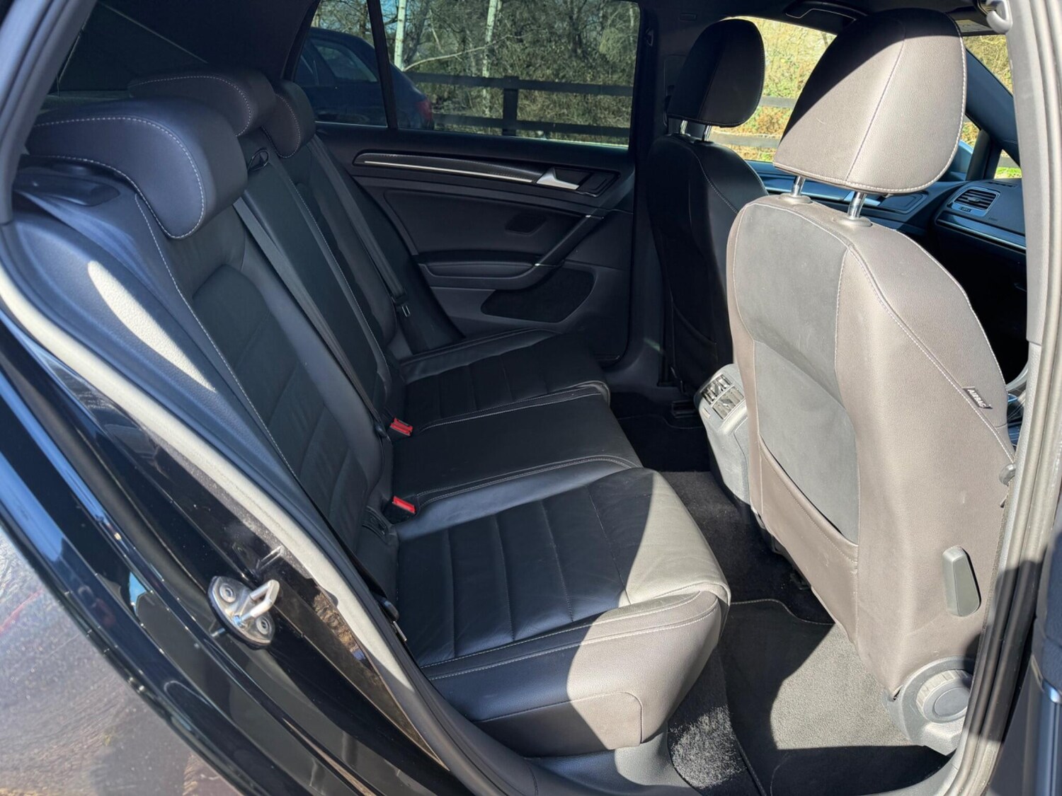 Used Volkswagen Golf 2015 for sale - 77838810: Photo 15