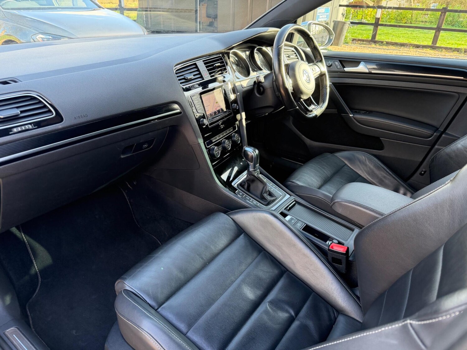 Used Volkswagen Golf 2015 for sale - 77838810: Photo 29