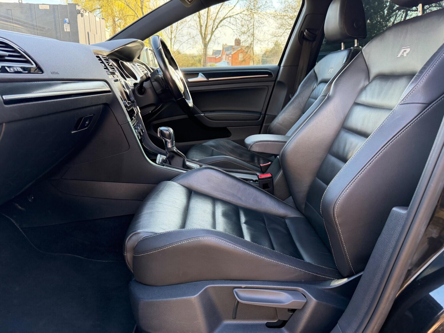 Used Volkswagen Golf 2015 for sale - 77838810: Photo 30