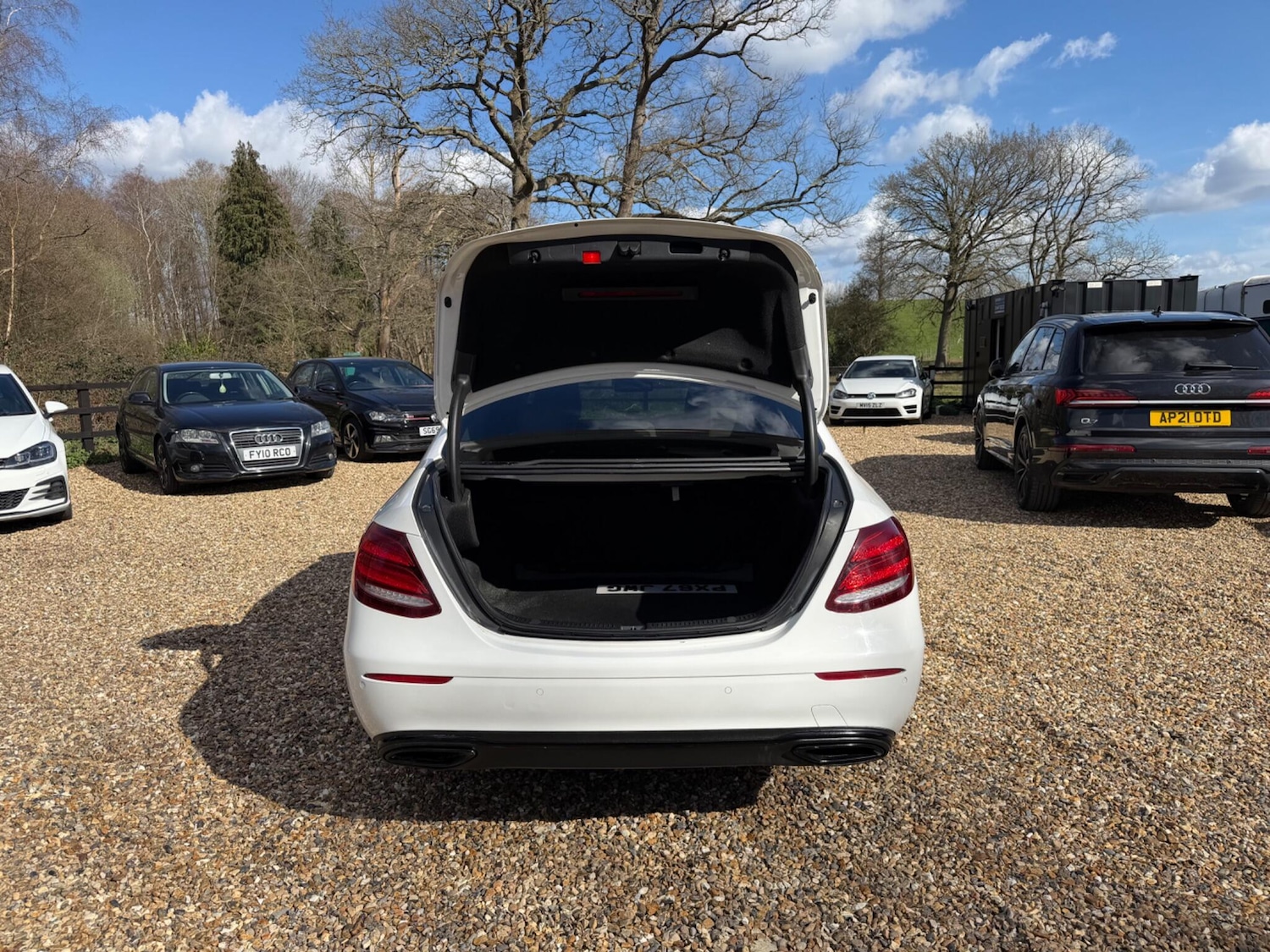 Used Mercedes-Benz E Class 2017 for sale - 77892912: Photo 29