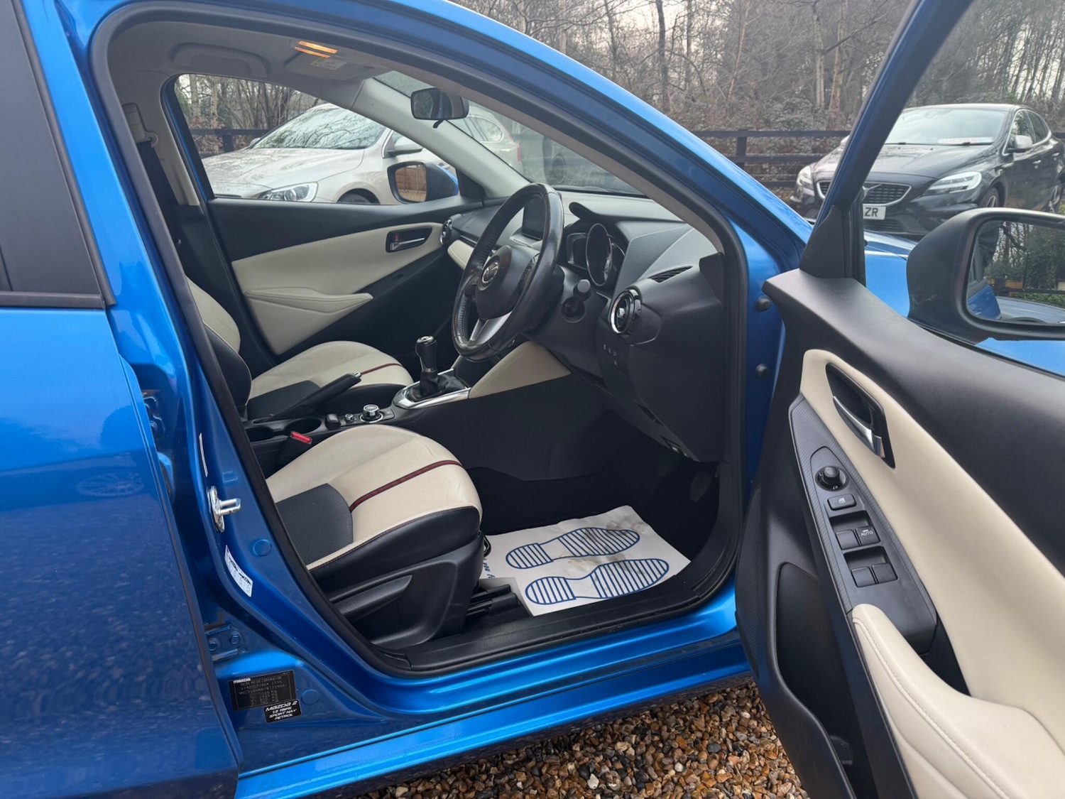 Used Mazda Mazda2 2016 for sale - 77468123: Photo 13