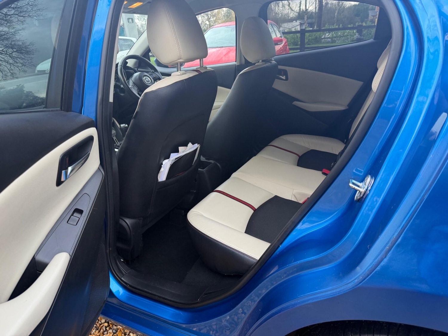 Used Mazda Mazda2 2016 for sale - 77468123: Photo 14