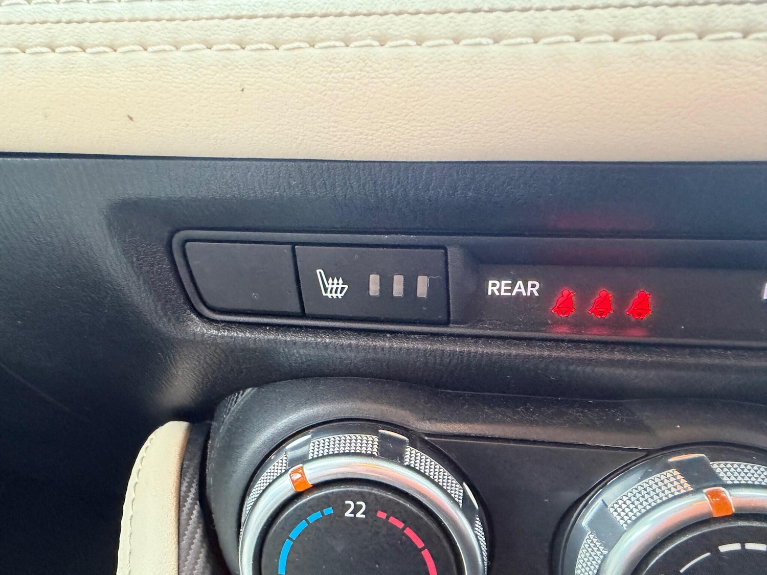 Used Mazda Mazda2 2016 for sale - 77468123: Photo 17