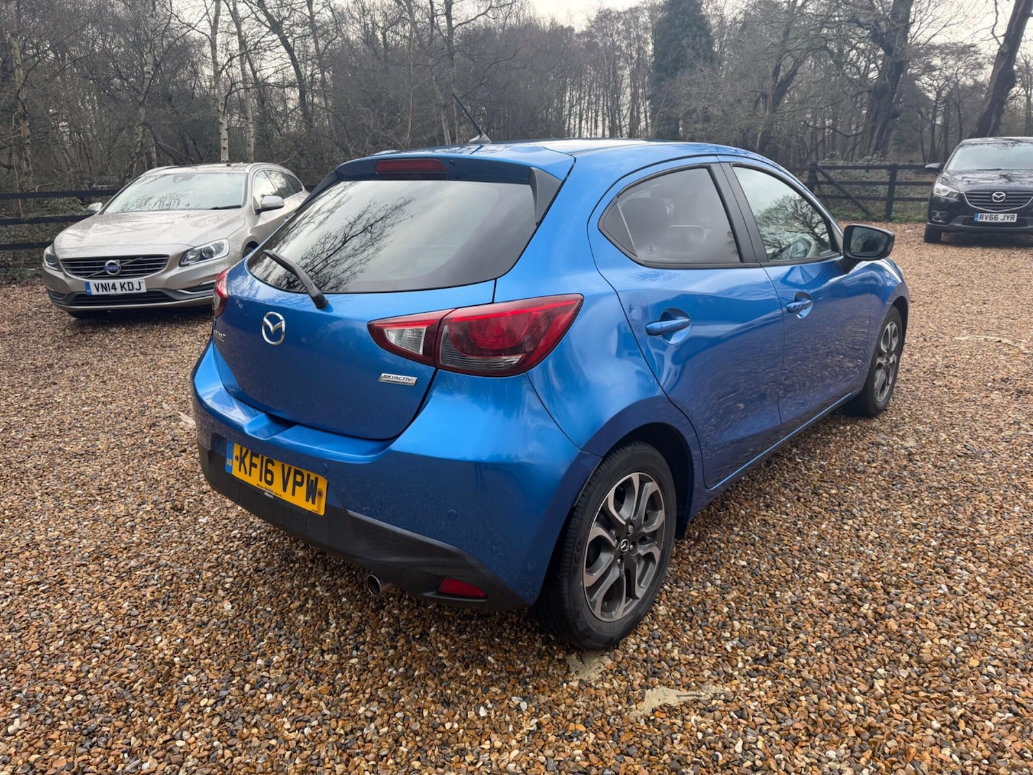 Used Mazda Mazda2 2016 for sale - 77468123: Photo 8