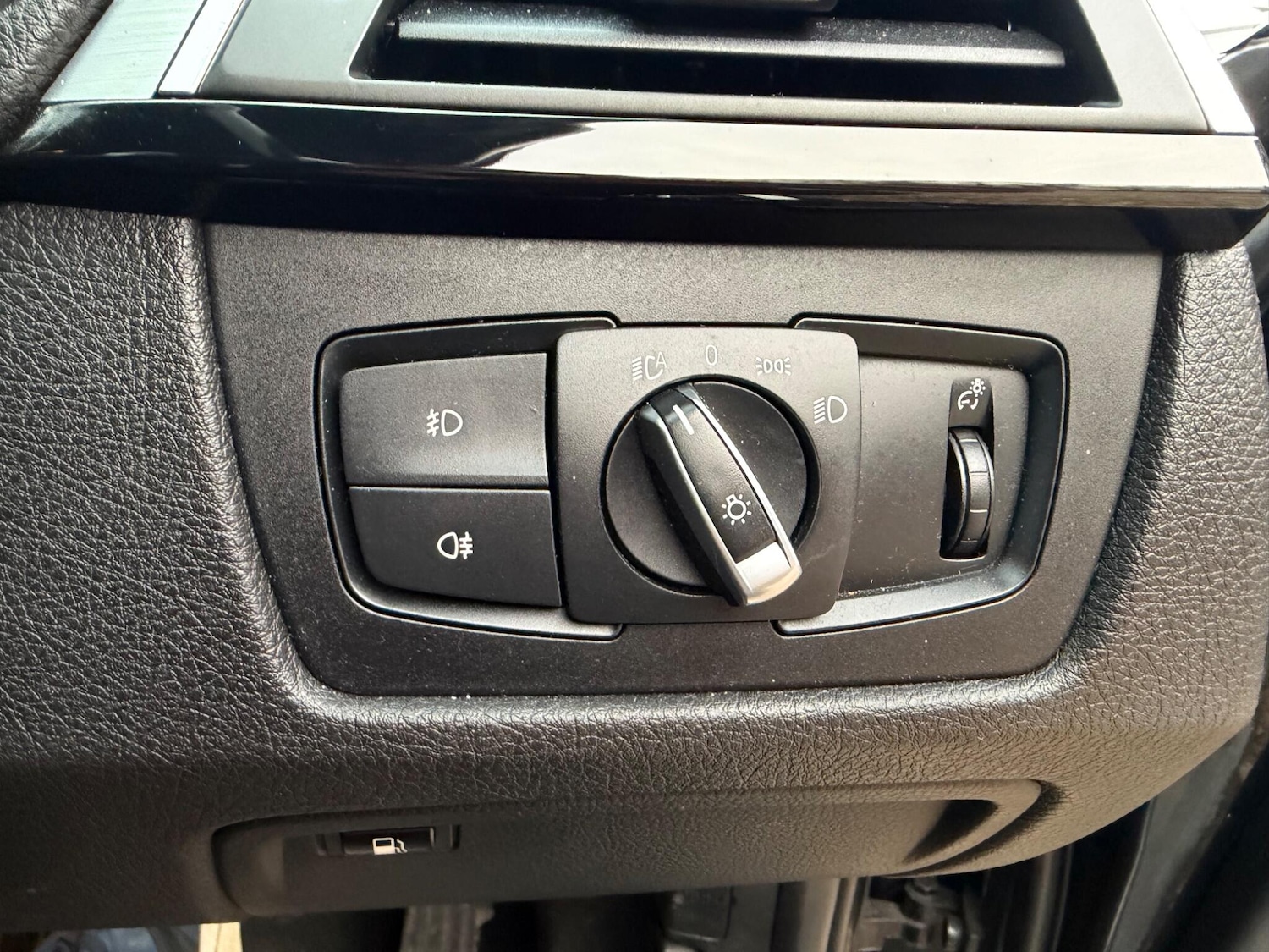 Used BMW 3 Series for sale - 77823930: Photo 18