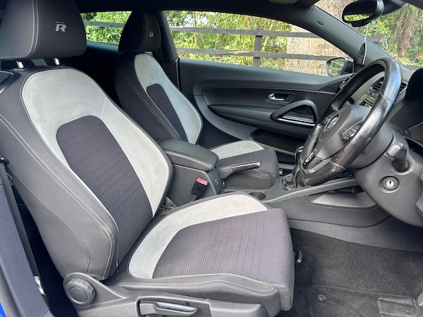 Used Volkswagen Scirocco 2010 for sale - 76189329: Photo 16
