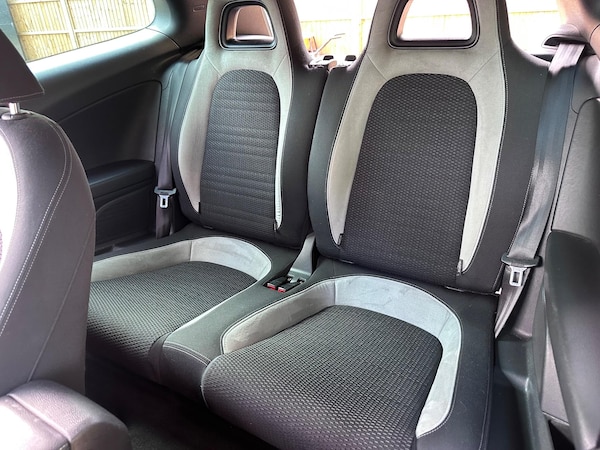 Used Volkswagen Scirocco 2010 for sale - 76189329: Photo 17