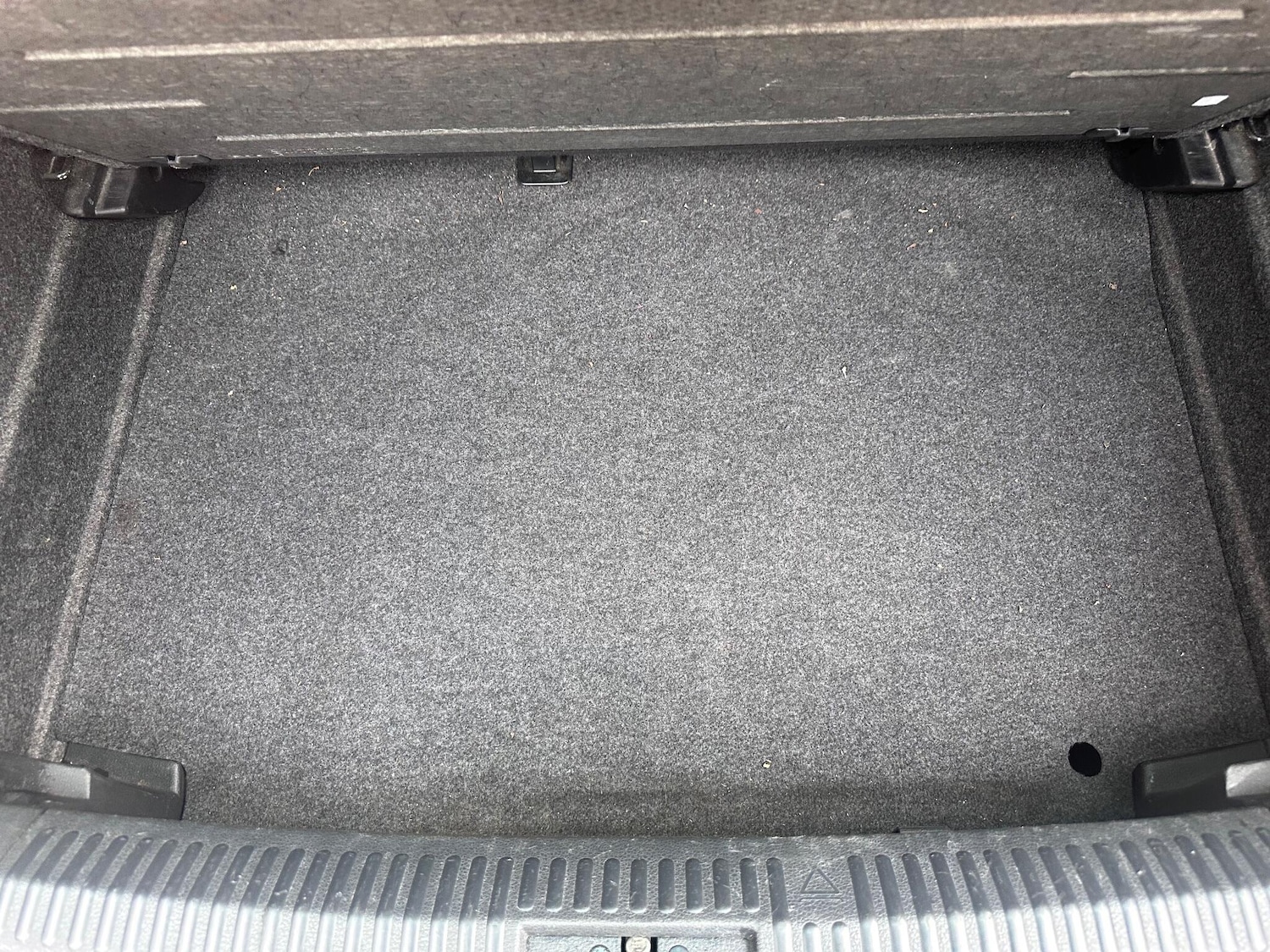 Used Volkswagen Polo 2014 for sale - 76823625: Photo 31