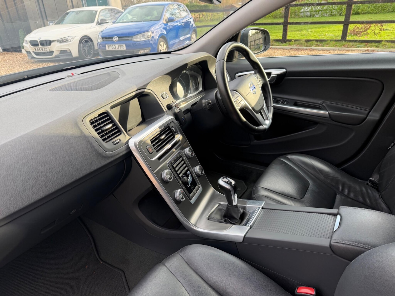 Used Volvo V60 for sale - 77315184: Photo 12