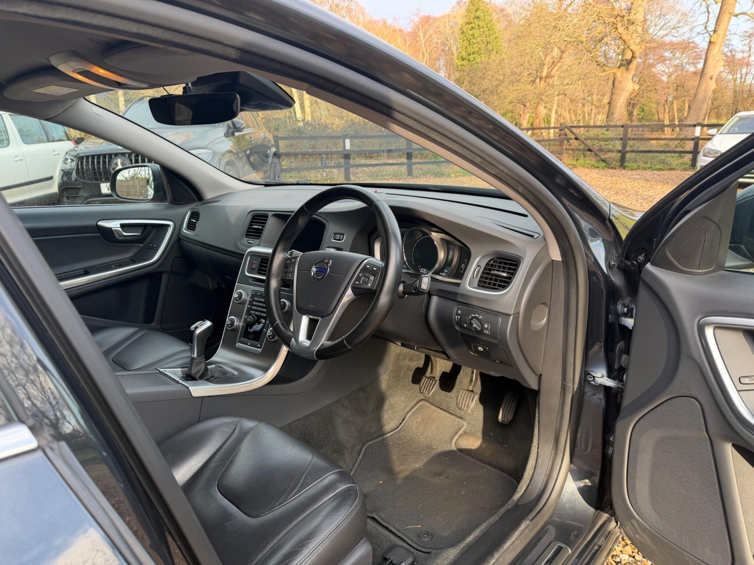 Used Volvo V60 for sale - 77315184: Photo 14