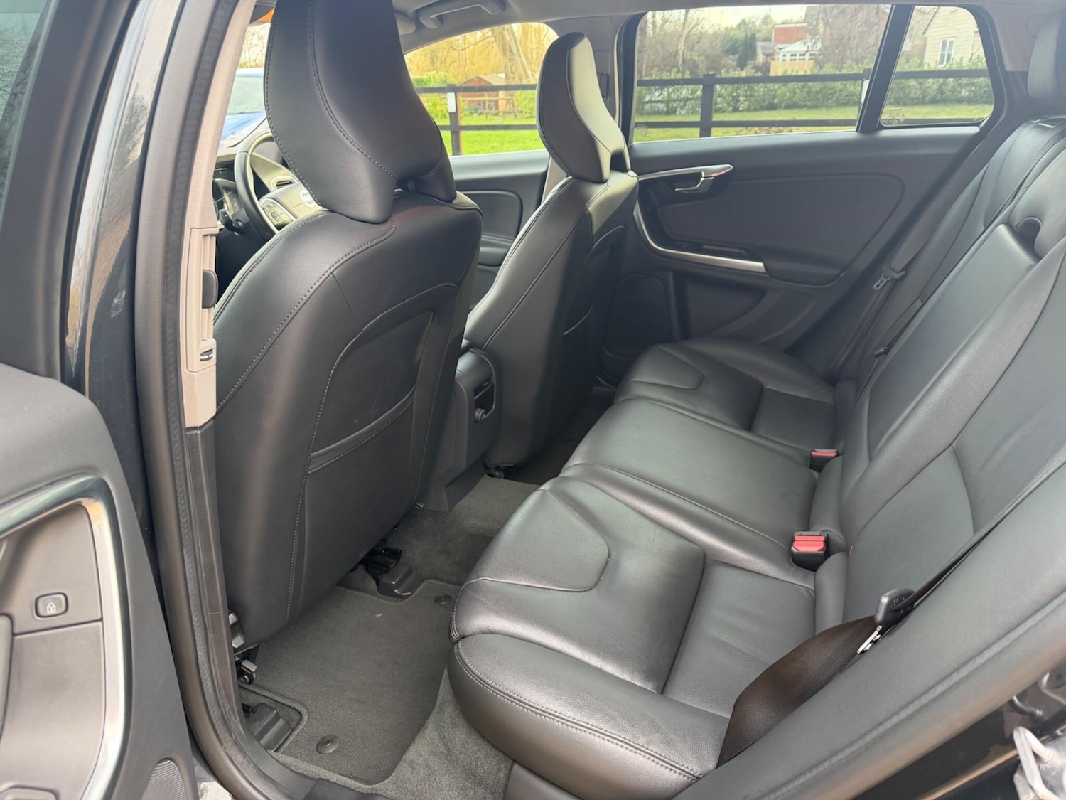 Used Volvo V60 for sale - 77315184: Photo 18